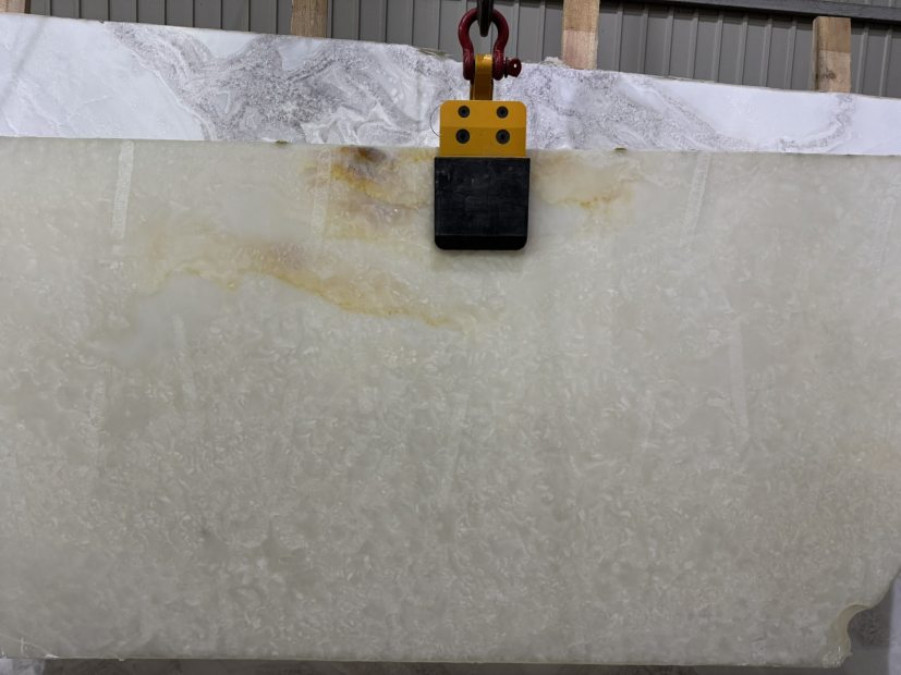 Оникс White -  фото