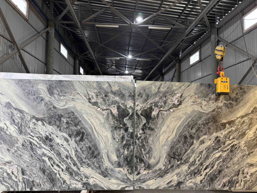 Кварцит Amazon Green -  купить в Киеве