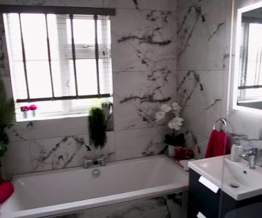 Современный дизайн ванной комнаты: использование мраморной плитки