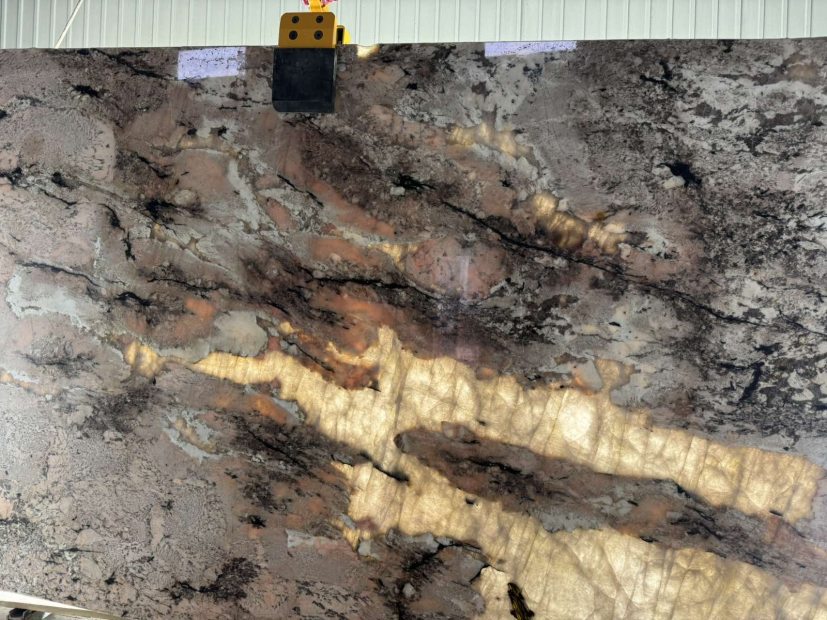 Кварцит Patagonia Pink -  текстура