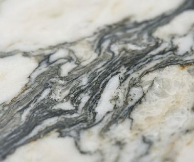 Как отличить настоящий мрамор?
