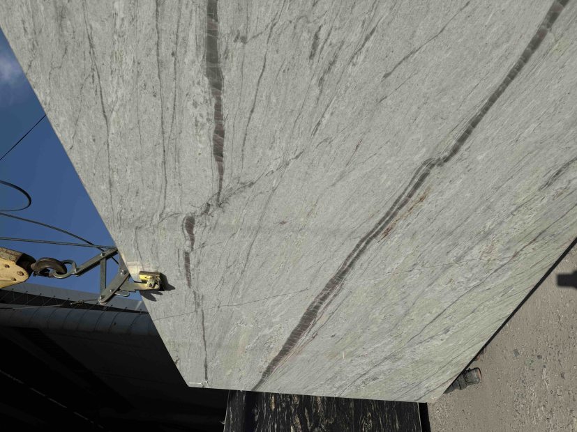 Кварцит Calcutta Oro -  цена