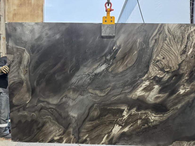 Кварцит Black Phantus -  цена