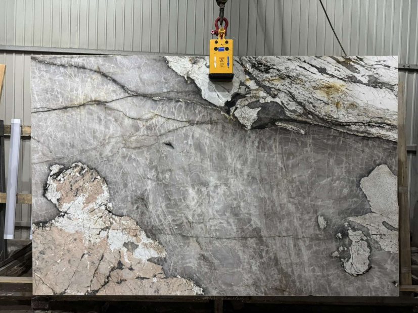 Кварцит Patagonia Paradise -  ціна