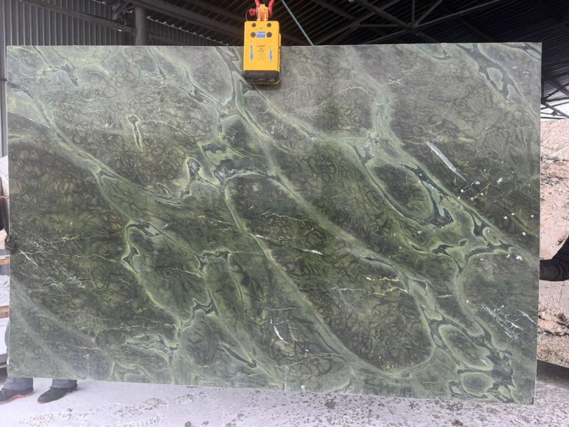 Кварцит Victoria Regia -  купити в Україні