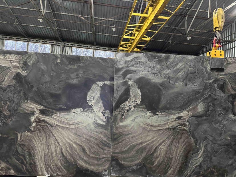 Кварцит Black Phantus -  фото