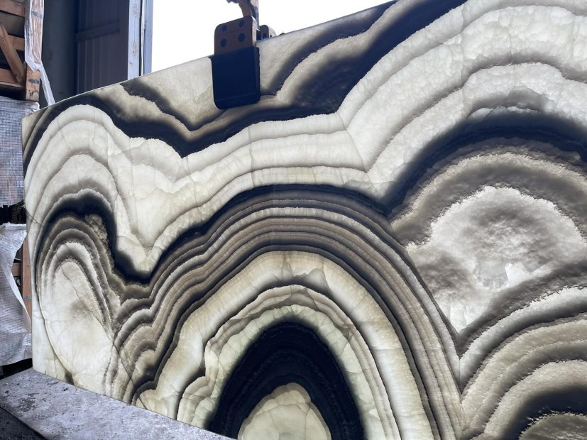 Оникс Pearl grey -  цена за м2