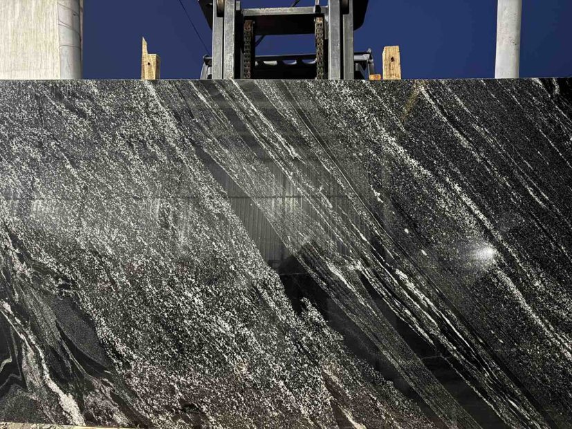 Гранит Black Forest -  заказать