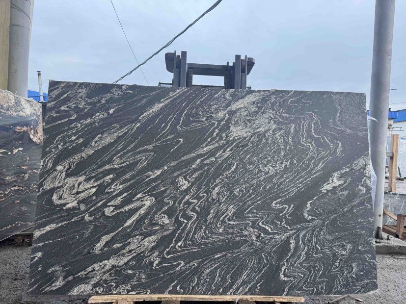 Гранит Black Forest -  заказать